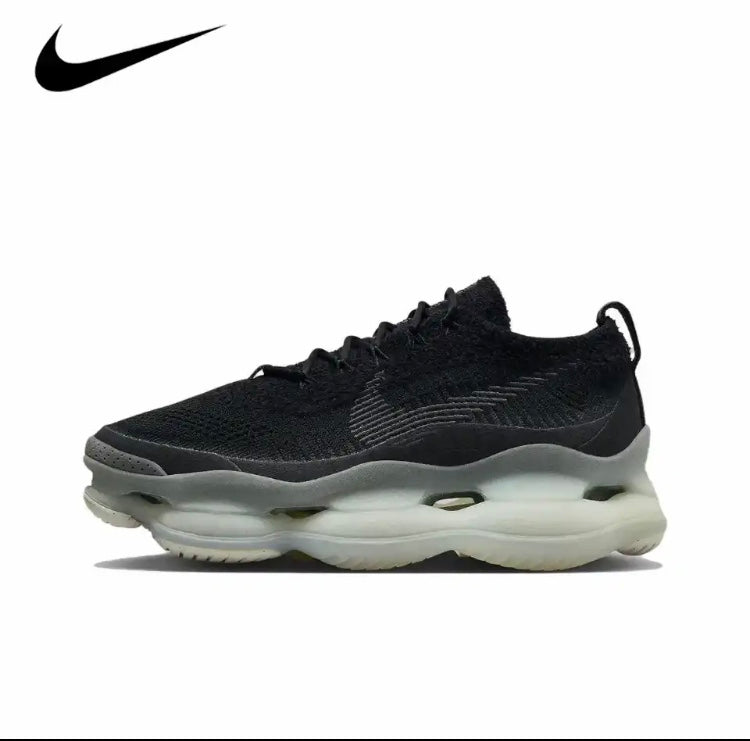 Baskets Air Max Scorpion Noir et Blanc