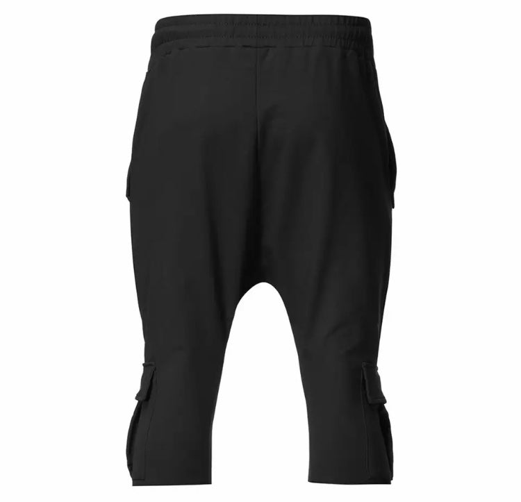Short Comfortable Noir